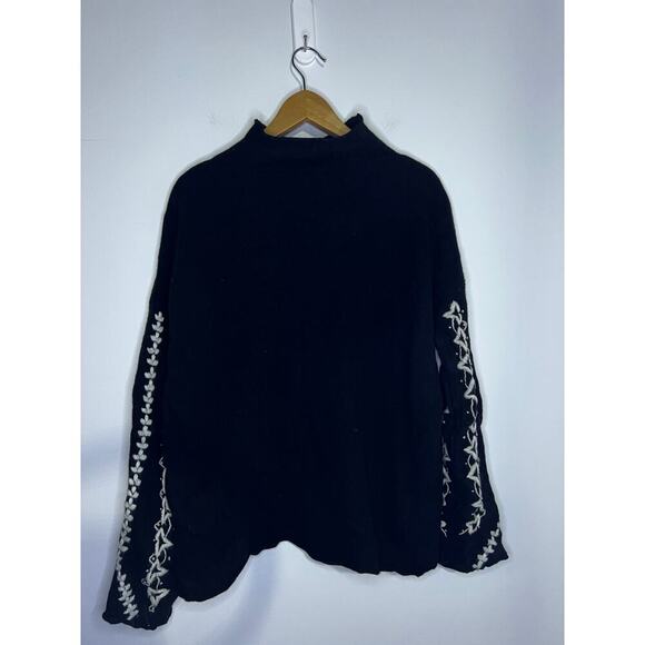 FRENCH CONNECTION Ella Embroidered Pattern sweater, black and white - Picture 3 of 8